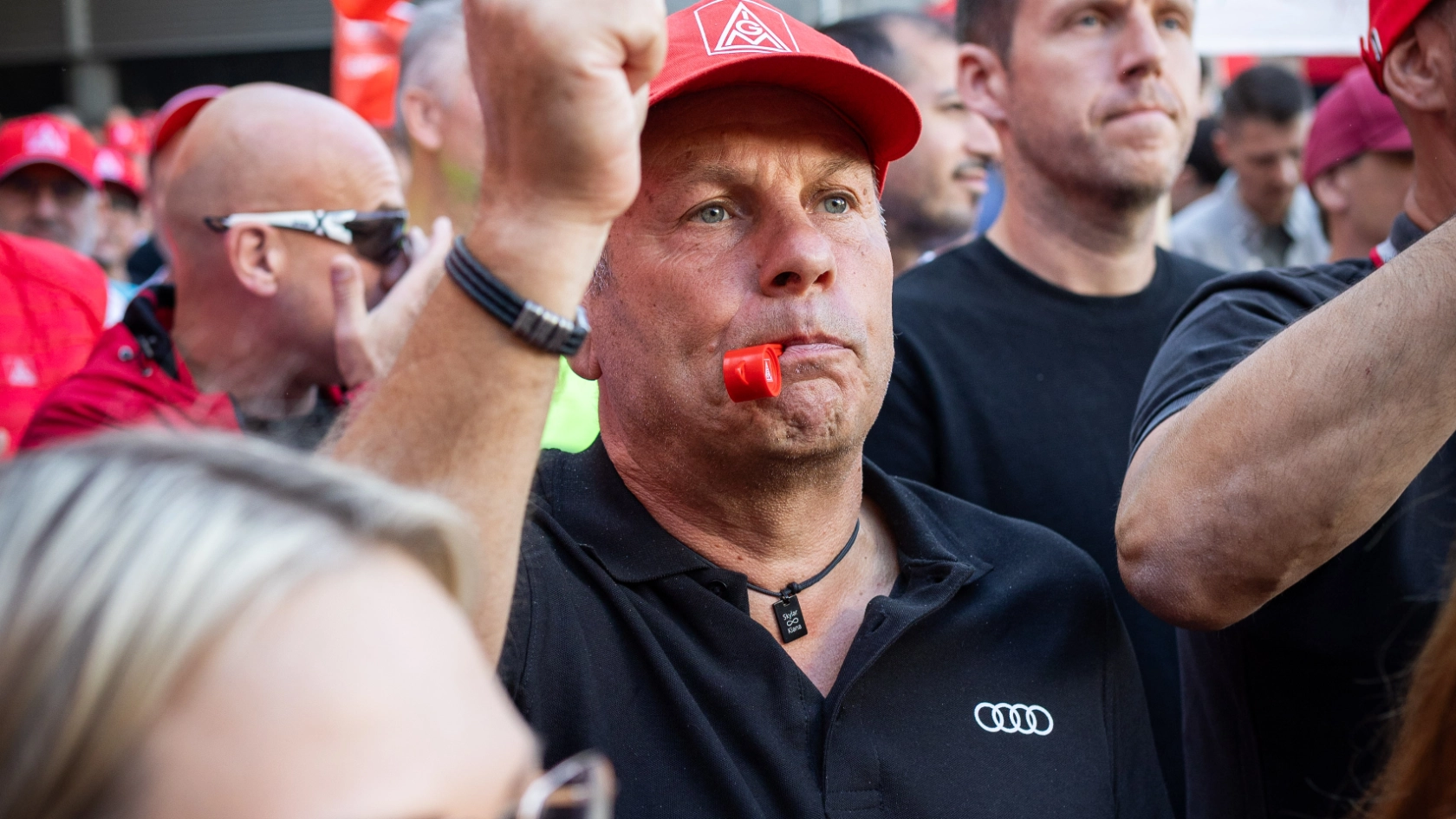Neckarsulm, Baden-Württemberg, 29.07.2026:Betriebsratsbesprechung bei Audi Neckarsulm. Vor dem Tor 6 haben Betriebsrat und die Gewerkschaft IG Metall eine Kundgebung veranstaltet.Notiz: No model release. Kein Einverständnis für Werbung, keine Weitergabe an Dritte.