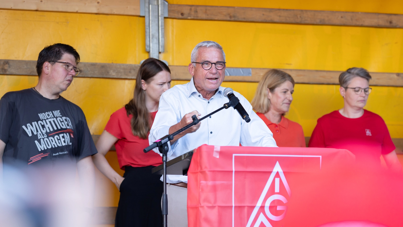 Neckarsulm, Baden-Württemberg, 29.07.2026:Betriebsratsbesprechung bei Audi Neckarsulm. Vor dem Tor 6 haben Betriebsrat und die Gewerkschaft IG Metall eine Kundgebung veranstaltet.Notiz: No model release. Kein Einverständnis für Werbung, keine Weitergabe an Dritte.