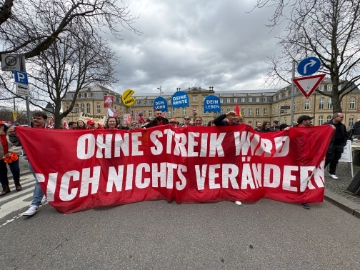 Tausende senden Signal an die Landespolitik: Höchste Zeit für gute Arbeit und gutes Leben!